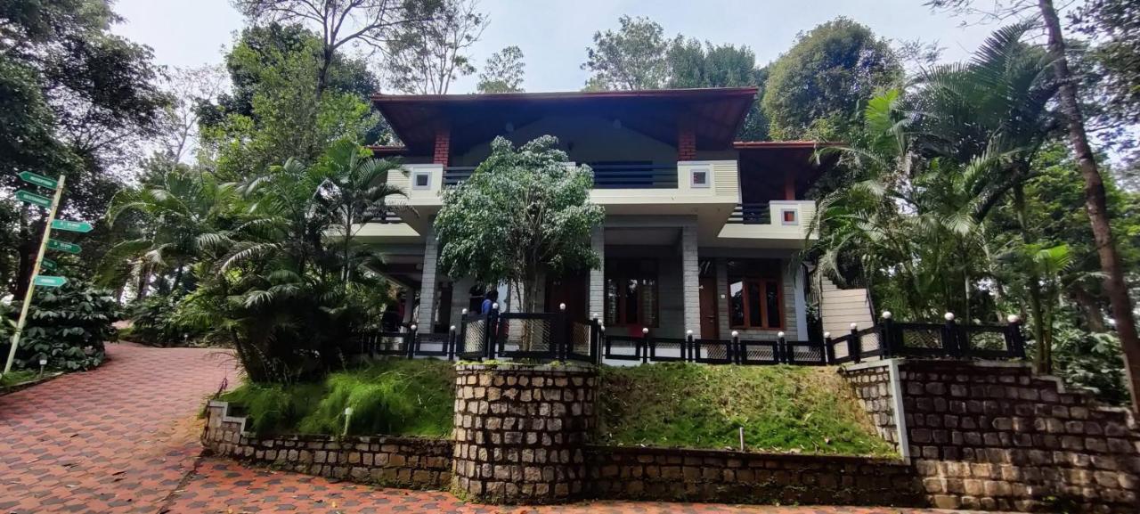 Wanders In Travel Company Hotel Madikeri Exterior photo