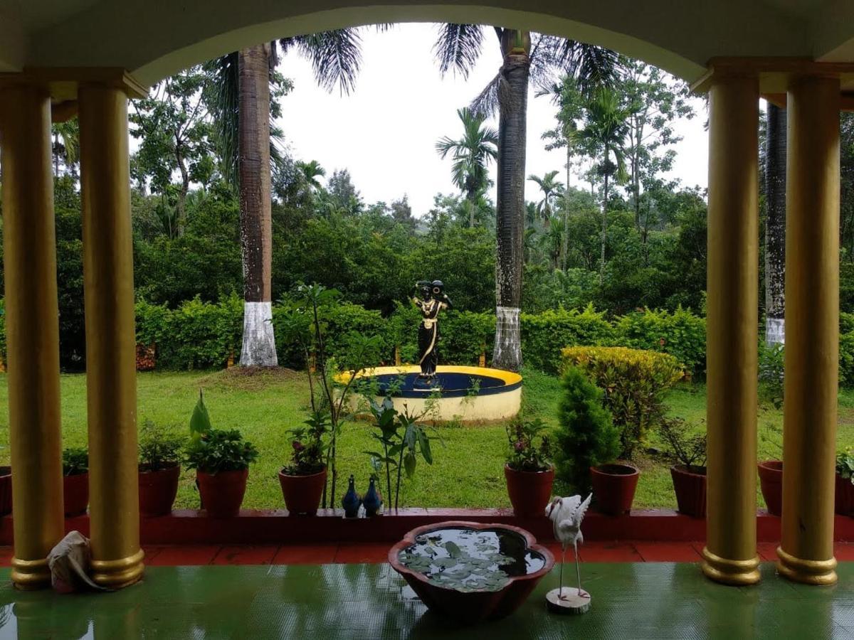 Wanders In Travel Company Hotel Madikeri Exterior photo