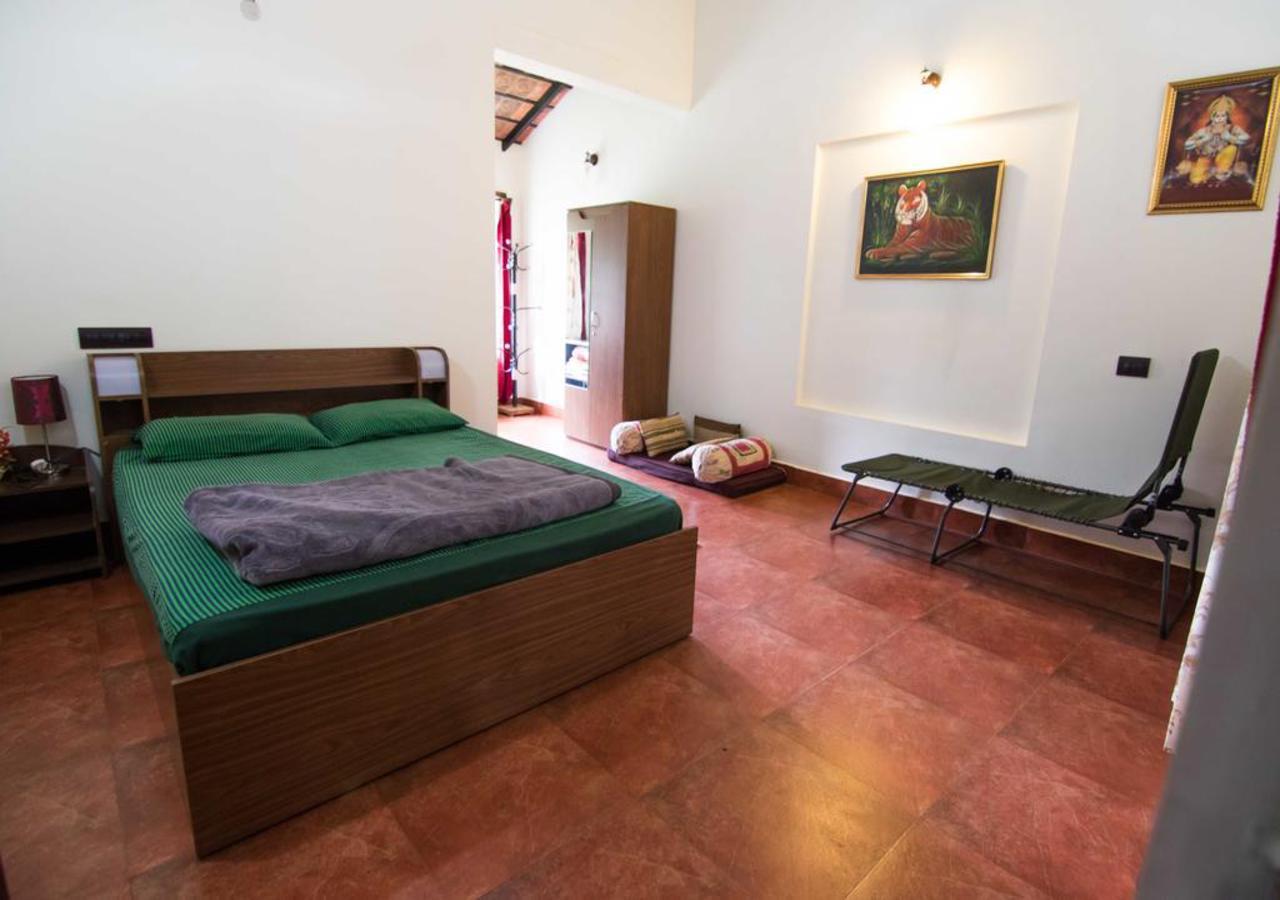 Wanders In Travel Company Hotel Madikeri Exterior photo